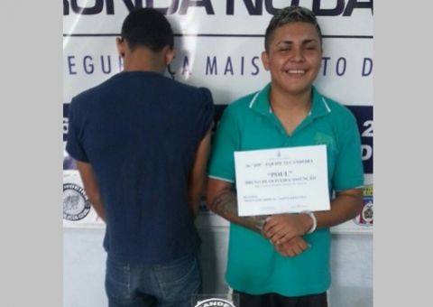 Sorridente, homem é preso por tráfico e corrupção de menor na Zona Norte