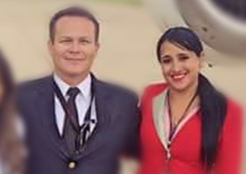 Comissária que sobreviveu chama piloto de 'Herói'