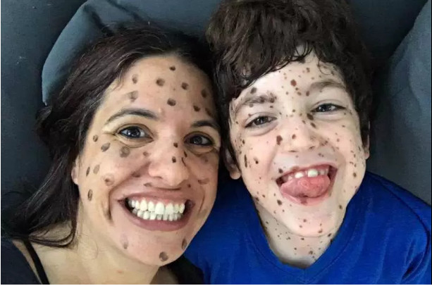 Mãe dá uma resposta poderosa à mulher que zombou de seu filho