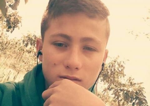   Menino que ajudou a salvar sobreviventes intriga moradores ao sumir: "anjo ou fantasma"