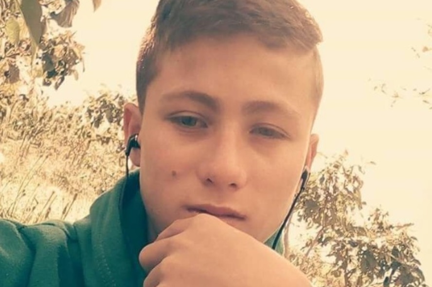   Menino que ajudou a salvar sobreviventes intriga moradores ao sumir: "anjo ou fantasma"