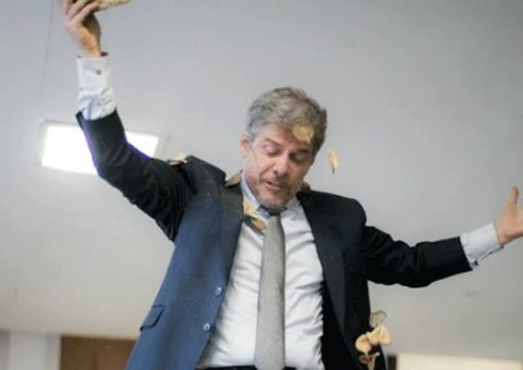 Cena da novela "A Lei do Amor” causa revolta em artista e Globo rebate 