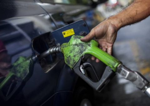 Preço da gasolina sofre reajuste de 8,1%