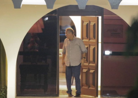 Renan se recusa a receber notificação do STF sobre afastamento da presidência do Senado