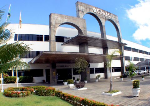 Em Manaus, vereadores decidem por 'não aumentar' os próprios salários 