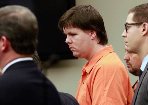 Homem pega perpétua por morte do filho esquecido dentro do carro