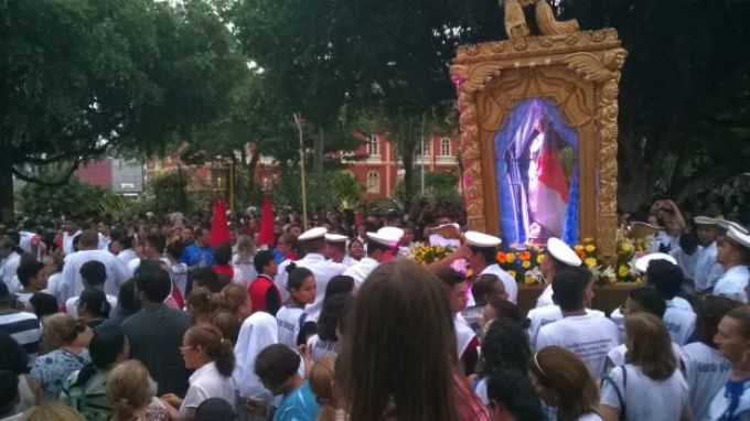 Festejos de Nossa Senhora da Conceição reúne fiéis na Av. Sete de Setembro
