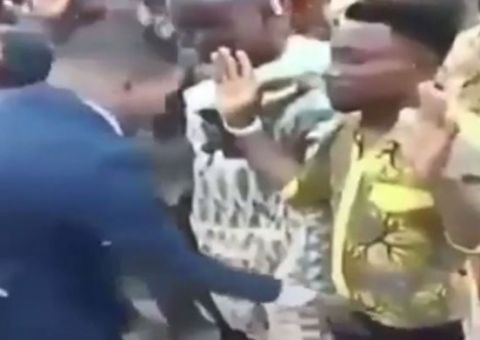 Pastor massageia pênis e seios de fiéis e diz fazer crescer 