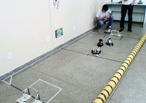 Estudantes da rede pública participam de Mostra de Ensino Tecnológico do Projeto RH-TI 