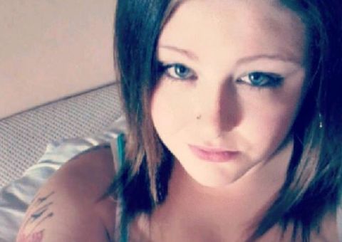 Jovem é estuprada pelo noivo enquanto sofre ataque epilético