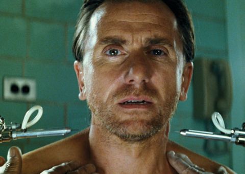 Tim Roth revela que foi abusado sexualmente por seu avô e dá detalhes