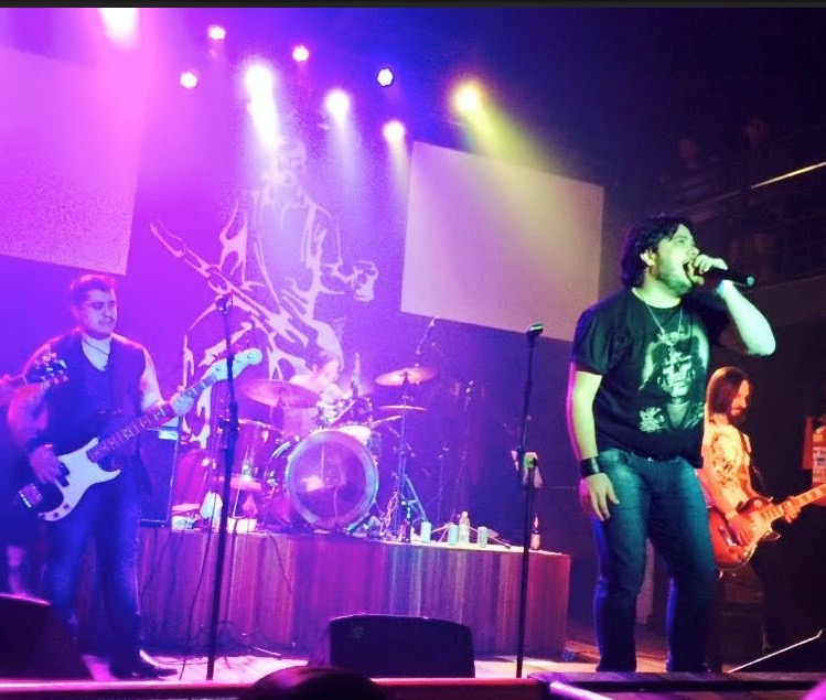 Unplugged Porão reúne TheVardia e Quarteto Máfia