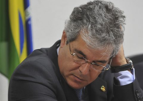 Senador Jorge Viana acusado de receber propina de R$ 300 mil 