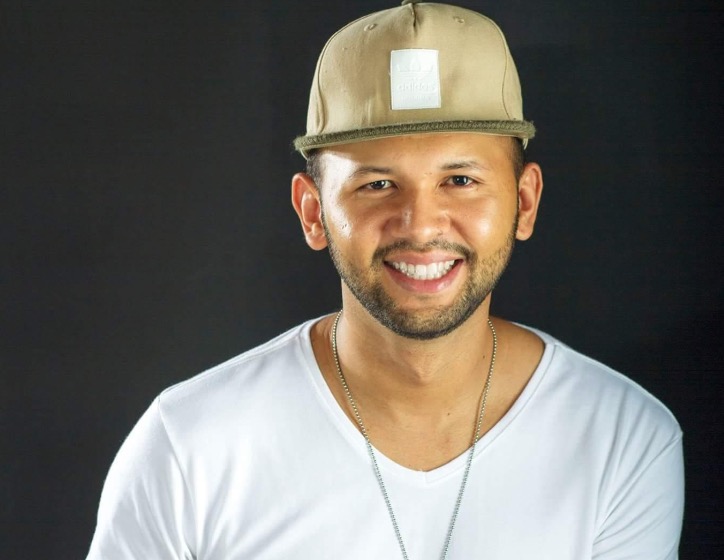  Uendel Pinheiro lança seu segundo CD neste sábado