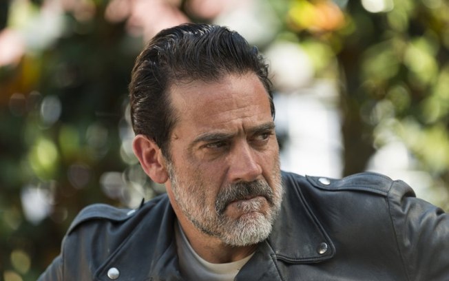 Quem pode contra Negan? Último episódio de The Walking Dead promete 