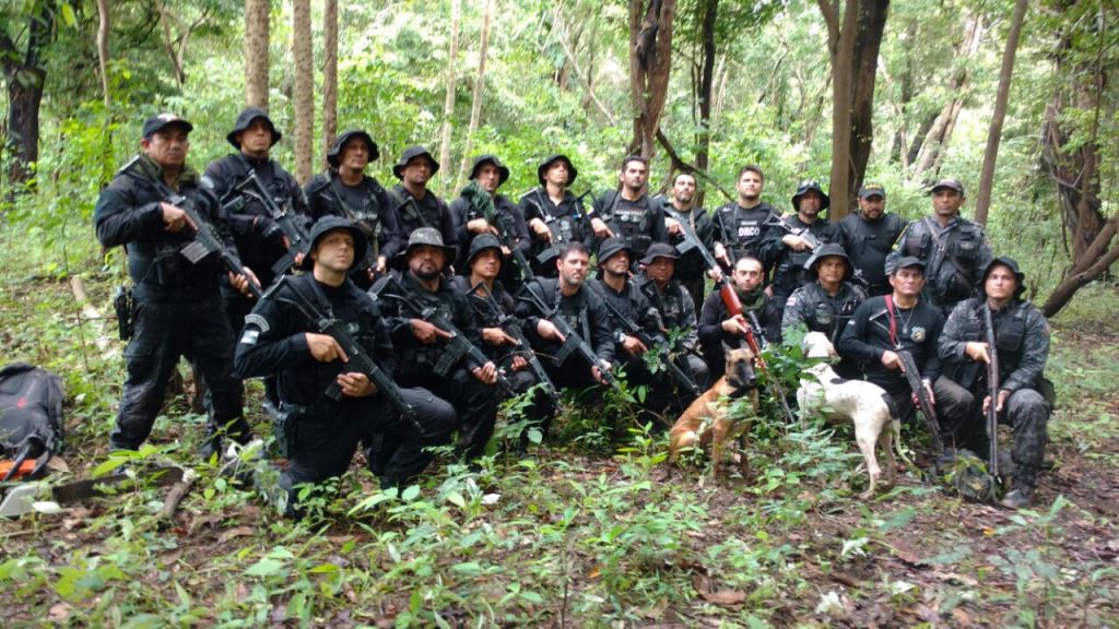 Colombianos armados com fuzil são mortos em Coari em operação para resgate de delegado