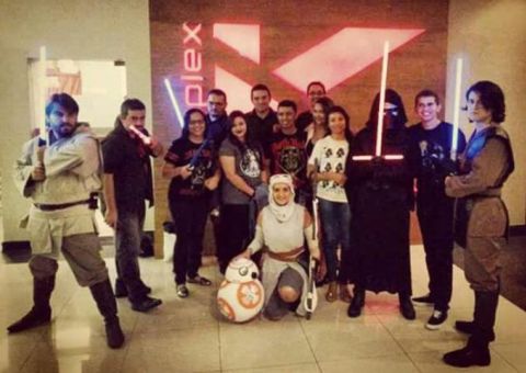 The Force promove encontro de fãs na pré-estreia de Star Wars Rogue One