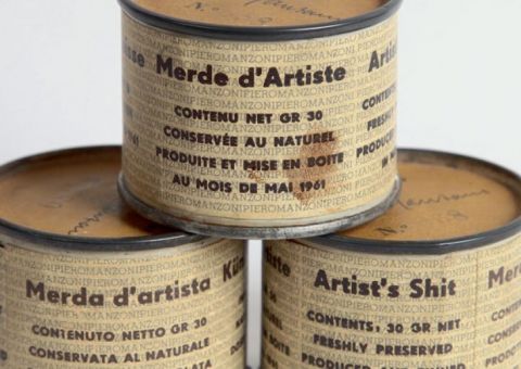 Cocô de artista italiano é leiloado por quase R$ 1 milhão