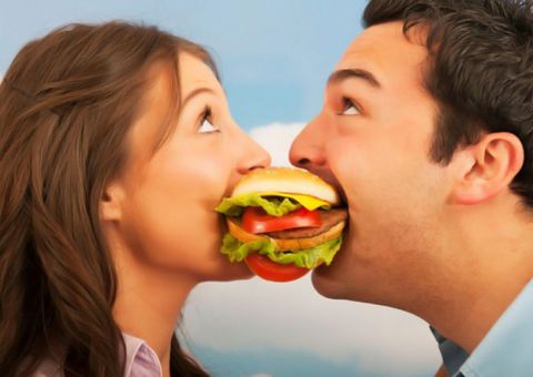 Mito ou verdade: namorar engorda?