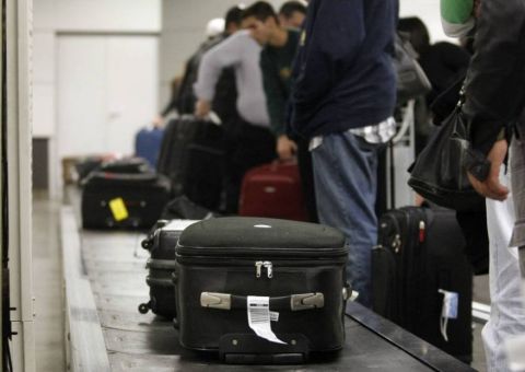 Anac deve liberar cobrança por bagagem despachada em 2017 