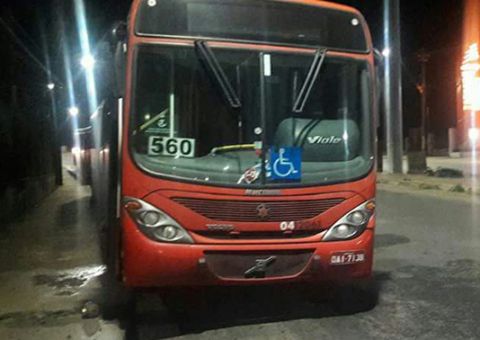 Polícia frustra assalto a ônibus e quatro acabam presos em Manaus 