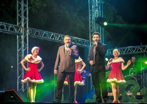Espetáculo Angelis traz a magia do natal a Manaus