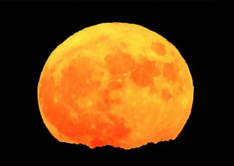 Chuva de meteoros e Superlua agitam o céu de Manaus nesta terça-feira 