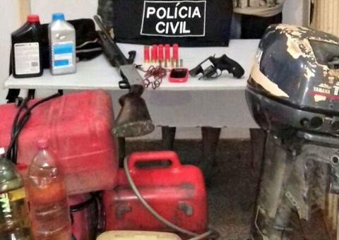 No Amazonas, bandidos são presos após troca de tiros com a polícia no meio do rio