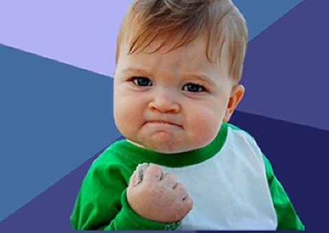 Veja o que aconteceu com o bebê que ficou famoso após viralizar na internet como meme 