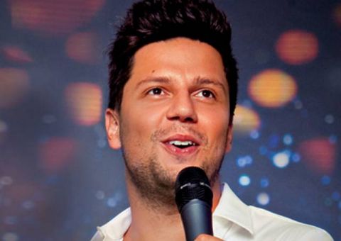 Cantor Thiago Serve deixa prisão após pagar dívida