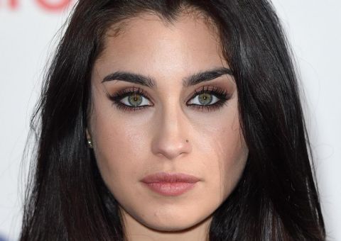 Lauren Jauregui do Fifth Harmony é presa por posse de maconha