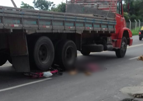 Adolescente morre após ser esmagado por caminhão em Manaus