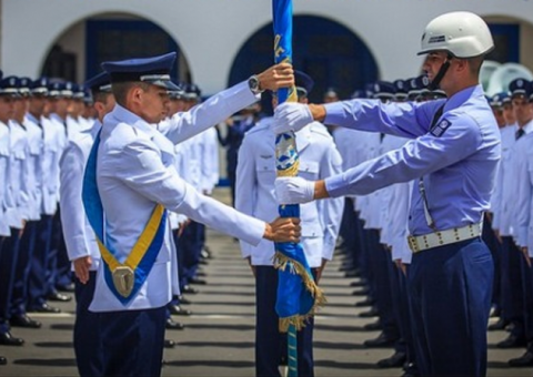 FAB lança concurso com remuneração de R$ 3 mil em Manaus