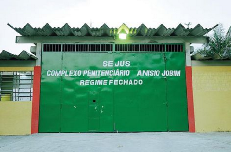 Detentos fazem confusão durante revista no Compaj e polícia é acionada