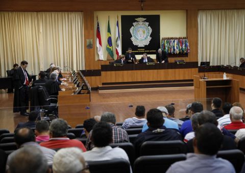 Risco de rebelião faz réu de Tefé ser julgado em Manaus