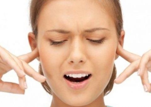  Mulheres que tomam ibuprofeno e paracetamol podem ficar surdas