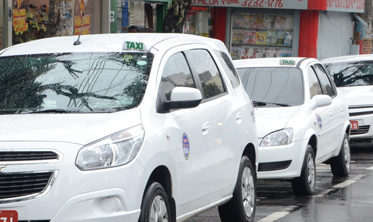 SMTU conclui julgamento da segunda fase da licitação de táxi e começa a receber recursos