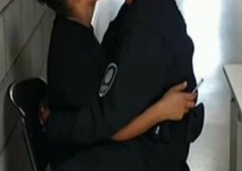 Aspirantes da polícia são expulsas após foto comprometedora vazar na web