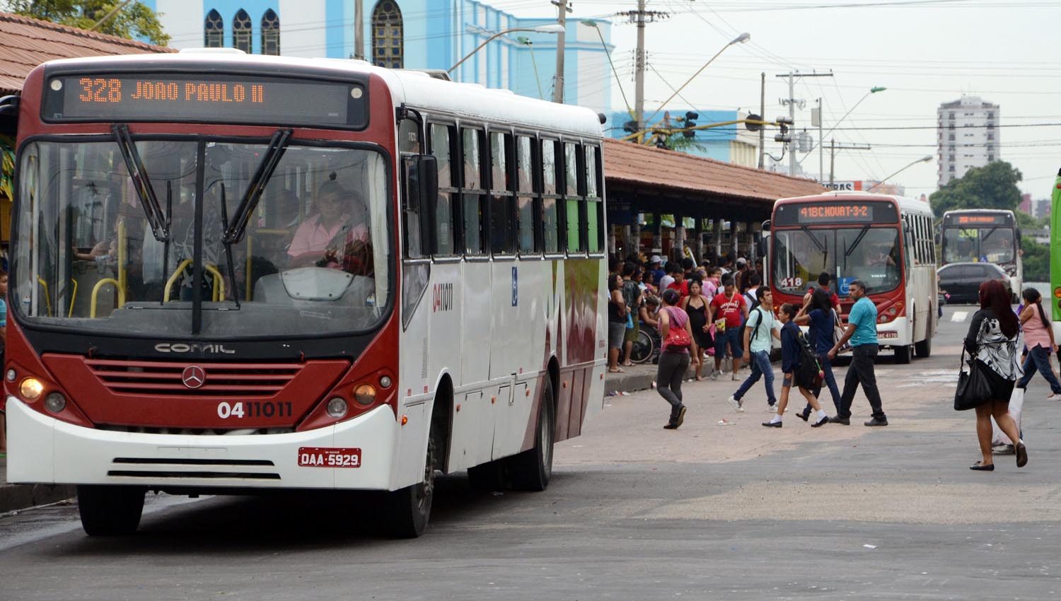 Linhas de ônibus terão horário estendido até o dia 24 