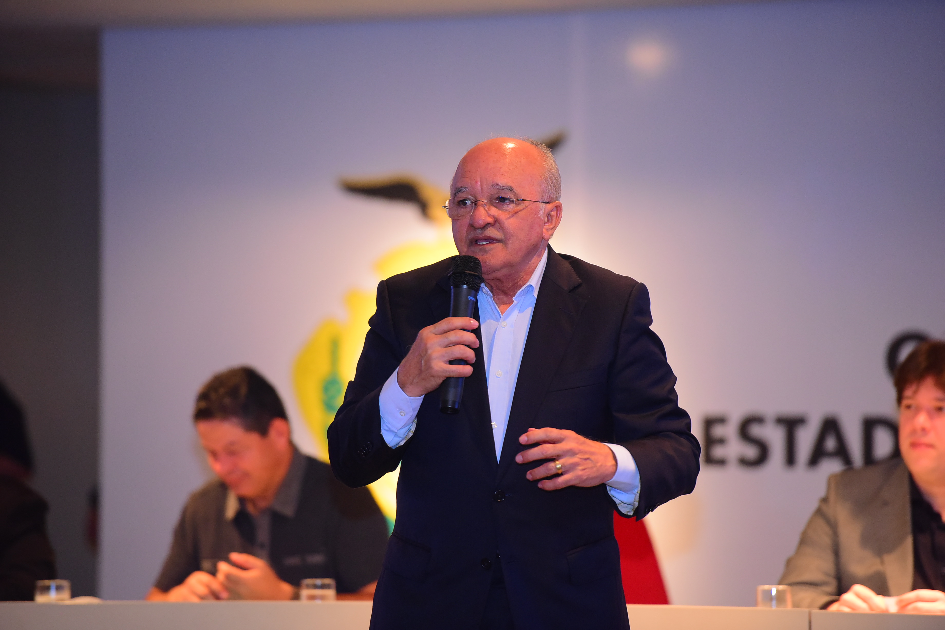 Melo promete 60 mil novas vagas nas escolas em 2017