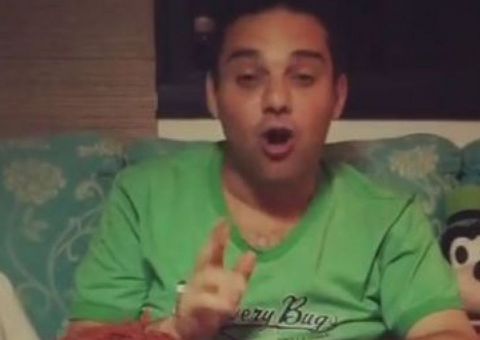 Jornalista da Globo é demitido após exibir parte íntima na web 