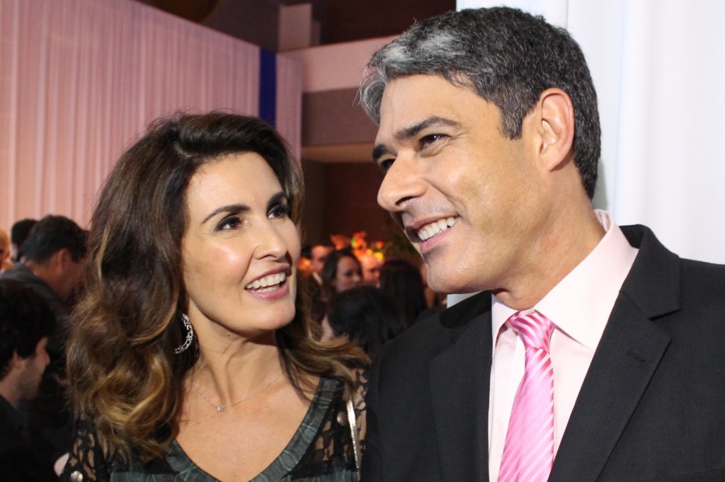 Bonner prestigia apresentação de Fátima Bernardes e levanta rumores de reconciliação