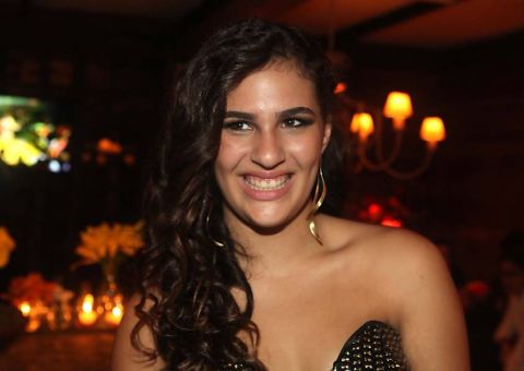 Lívian Aragão assume namoro e ganha declaração