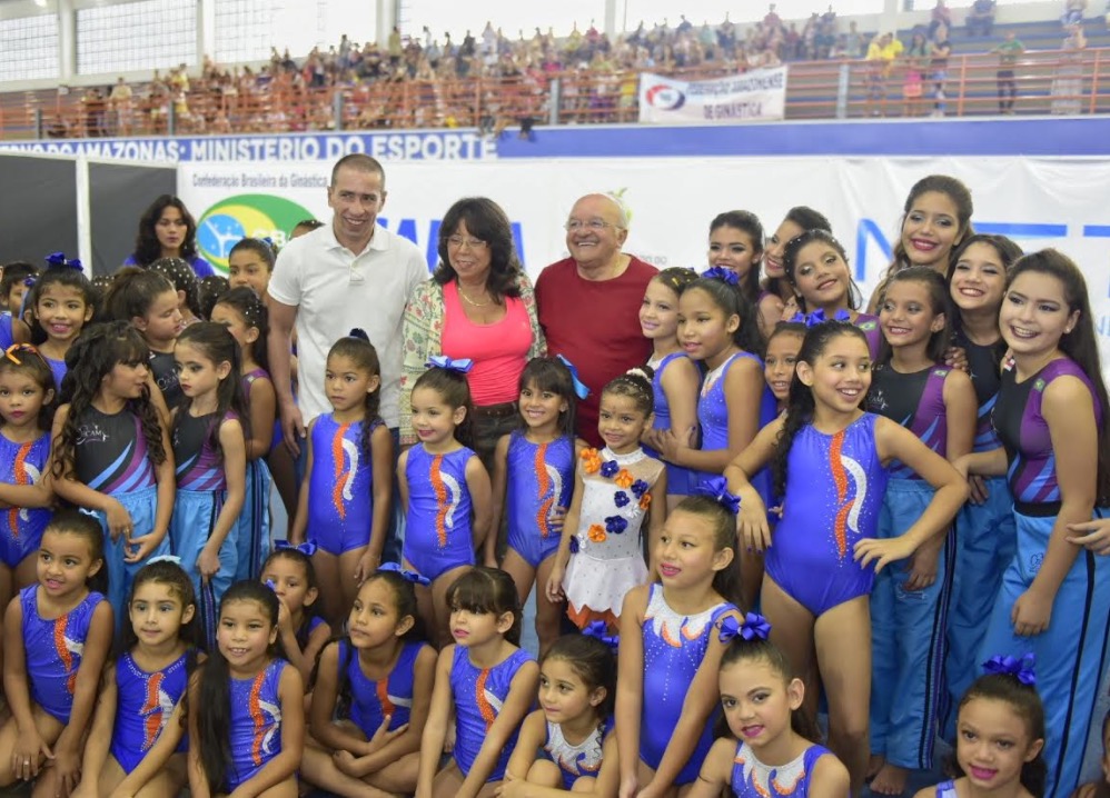 Governador  anuncia obras na Vila Olímpica e reforço na segurança do complexo esportivo  