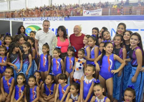 Governador  anuncia obras na Vila Olímpica e reforço na segurança do complexo esportivo  