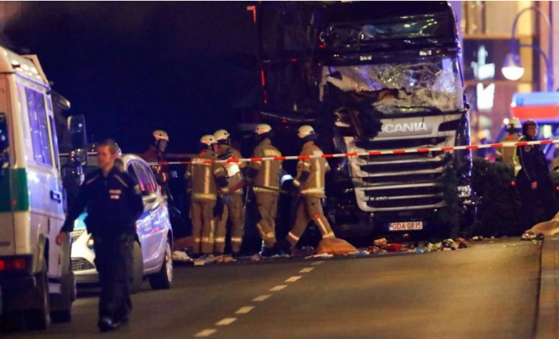 Motorista de Berlim seria refugiado paquistanês, dizem jornais alemães