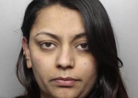 Marido faz cabelo e barba e mulher o esfaqueia por suspeitar de traição 