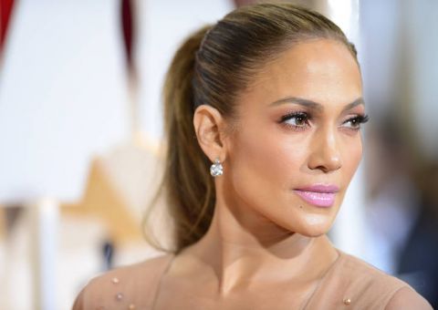 Jennifer Lopez e Marc Anthony reatam após ele terminar o casamento com modelo
