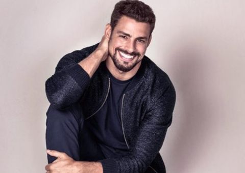 Cauã Reymond declara que já usou droga