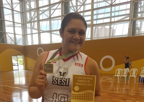 Laiana Batista conquista ouro na  Liga Nacional Feminina de Paravôlei 2016